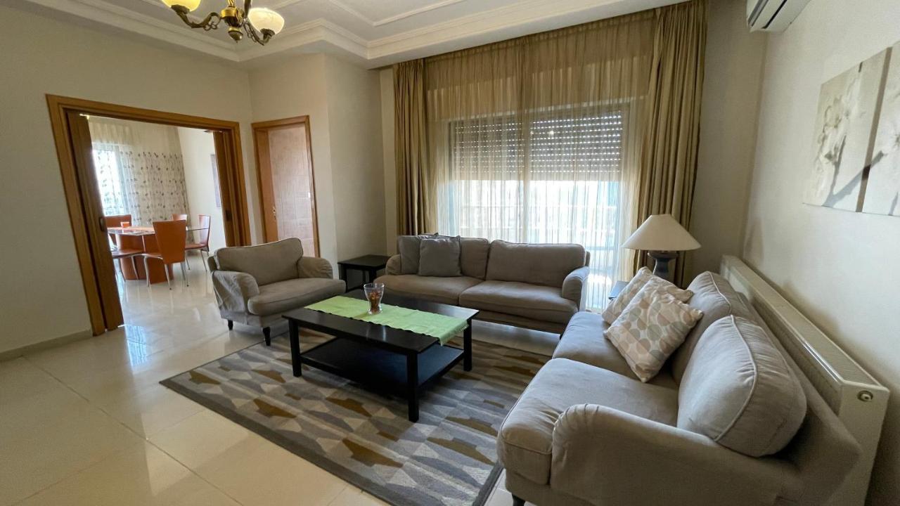 Abdoun Apartment Amman Bagian luar foto