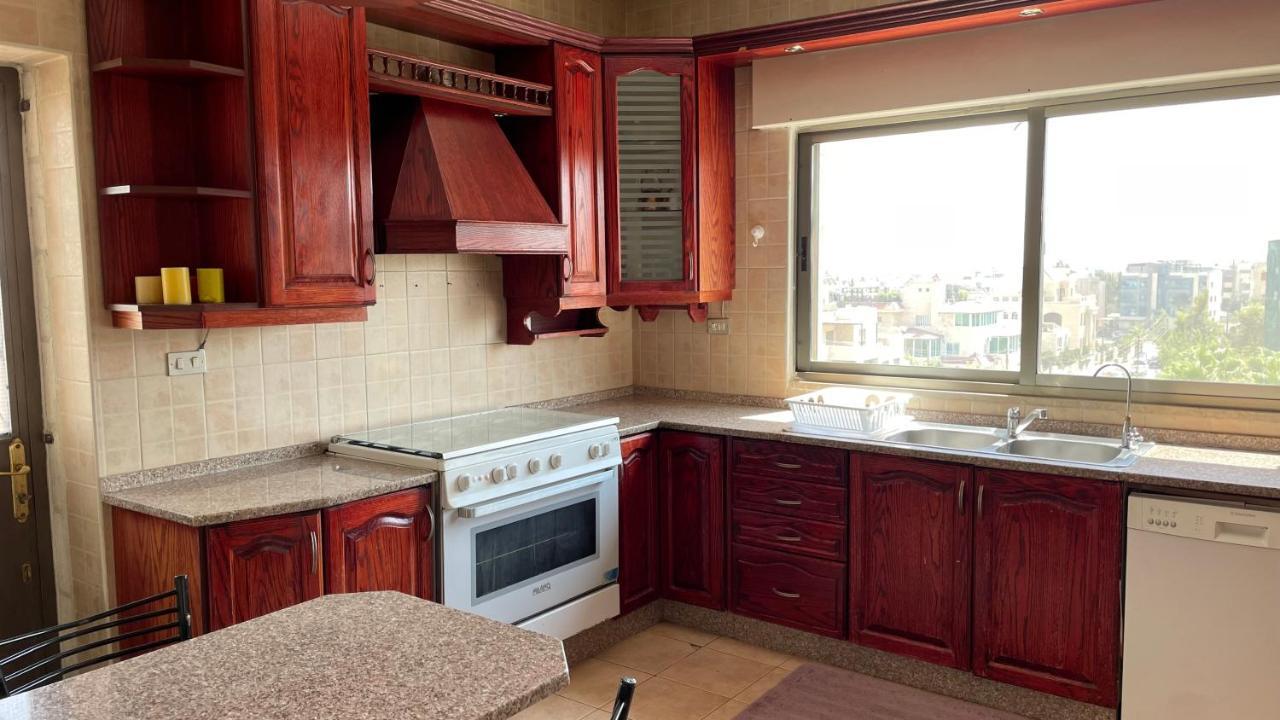 Abdoun Apartment Amman Bagian luar foto