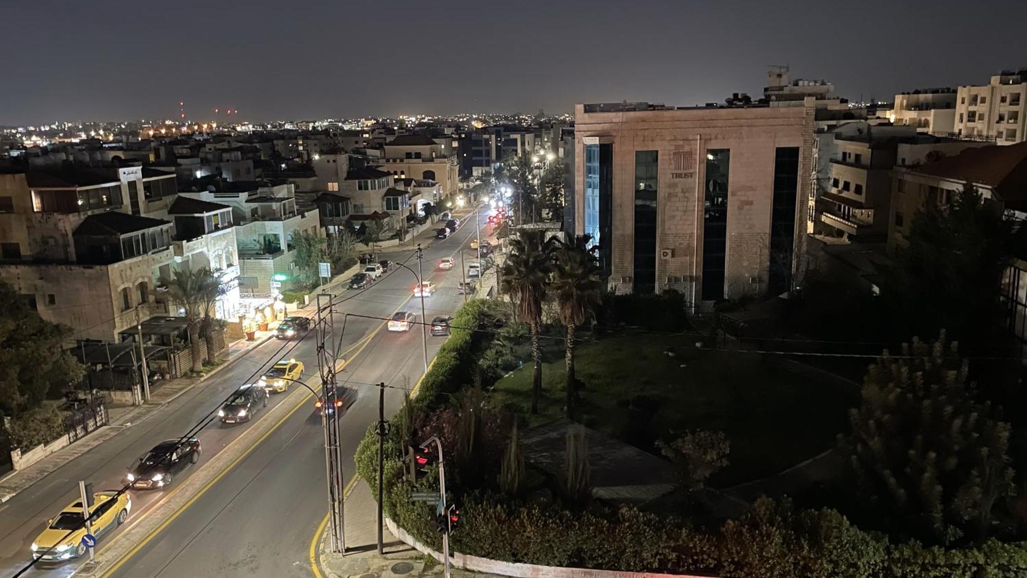 Abdoun Apartment Amman Bagian luar foto